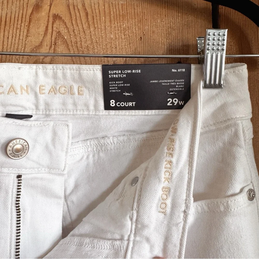 Sz 8 (Short) American Eagle Super Low-Rise Kick Bootcut Jean In White NWT - Picture 5 of 8
